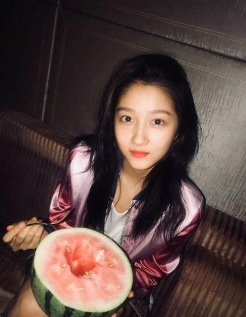 娱乐吃瓜酱画像图片高清,高清画像下的时尚辣妈风采