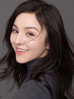 重庆李安娜个人资料,跨界艺术与商业的璀璨星辉